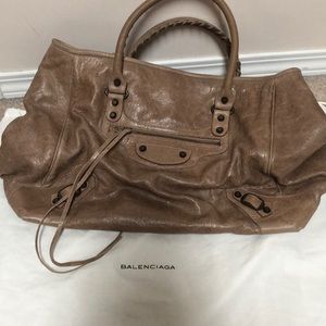 BALENCIAGA LARGE SUNDAY TOTE